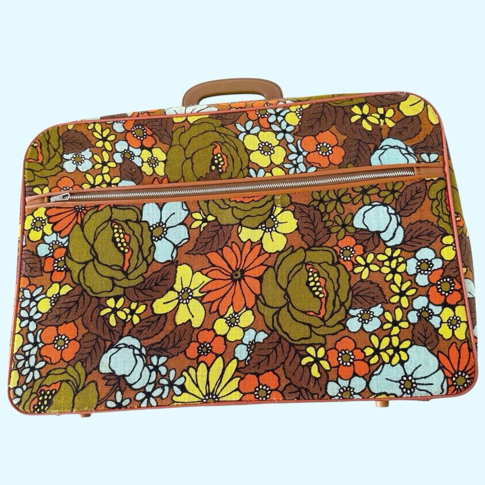 Vtg Brown Floral Print Medium Size Travel Bag From 1960-1970s Mod Flower Power